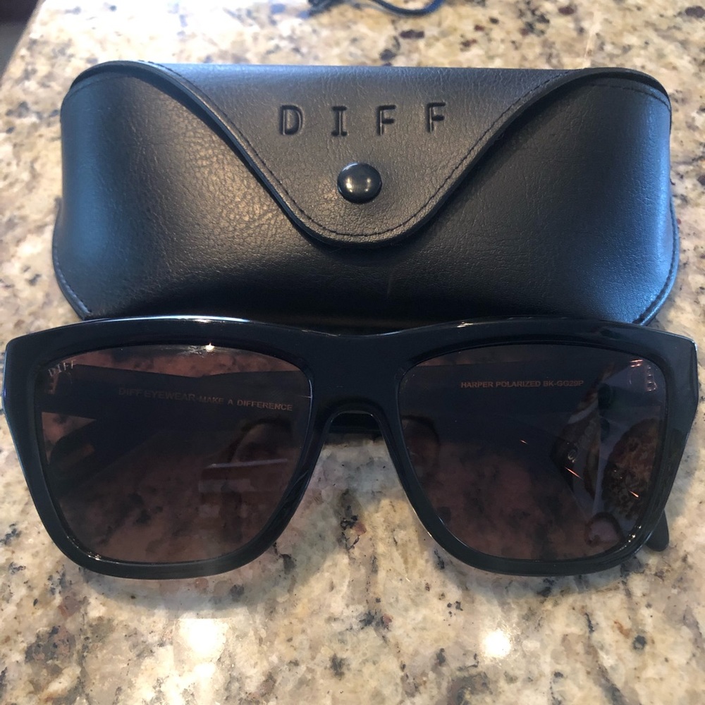 Diff Harper 57 mm Polarized Gradient Sunglasses